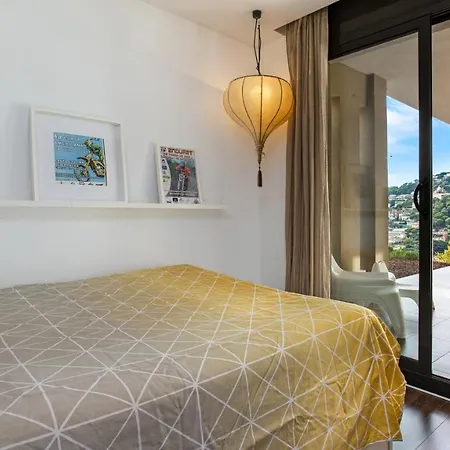 Villa Sleeps 7 Pool Wifi Lloret de Mar